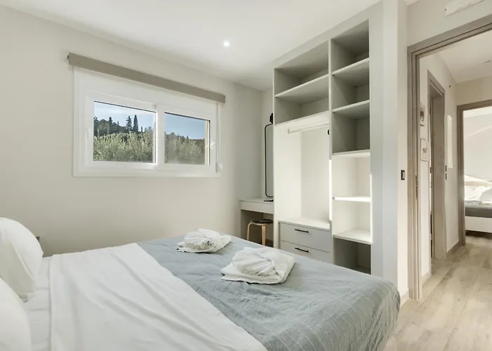 Euphoria ليكسوري